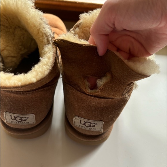 Chestnut Mini Bailey Button II Ugg Boots - Picture 5 of 12